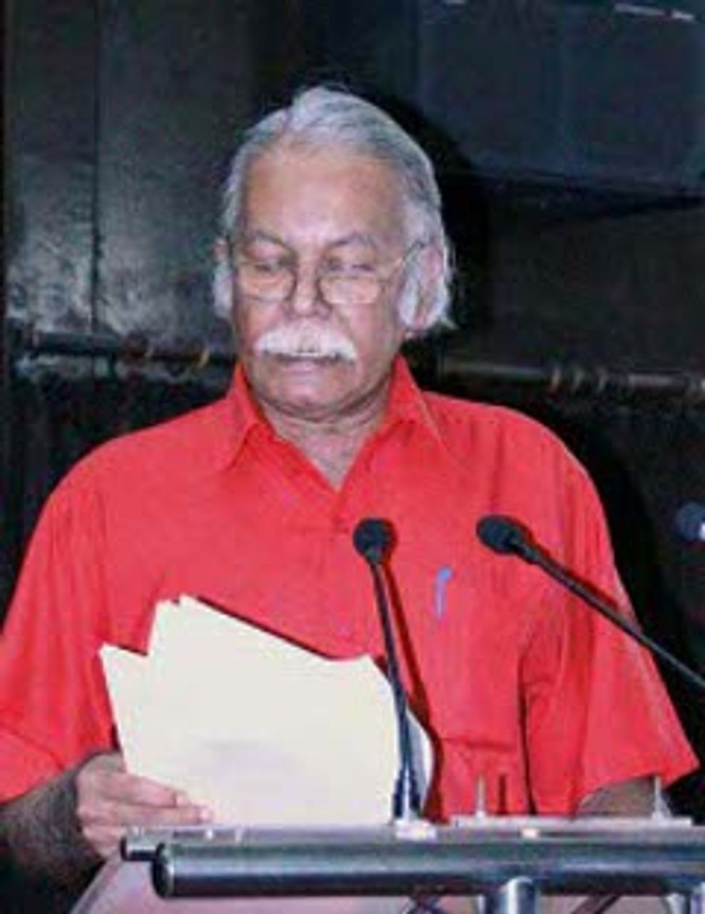 Wije Dias reading David Walsh's speech Wije Dias reading David Walsh's speech